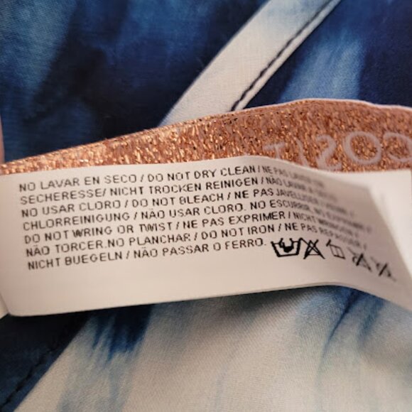 Swimwear Coverup - Picture 10 of 11